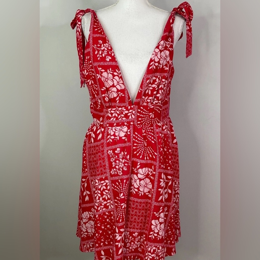 House of Harlow 1960 Red and White Patterned Midi Dress - Picture 2 of 6